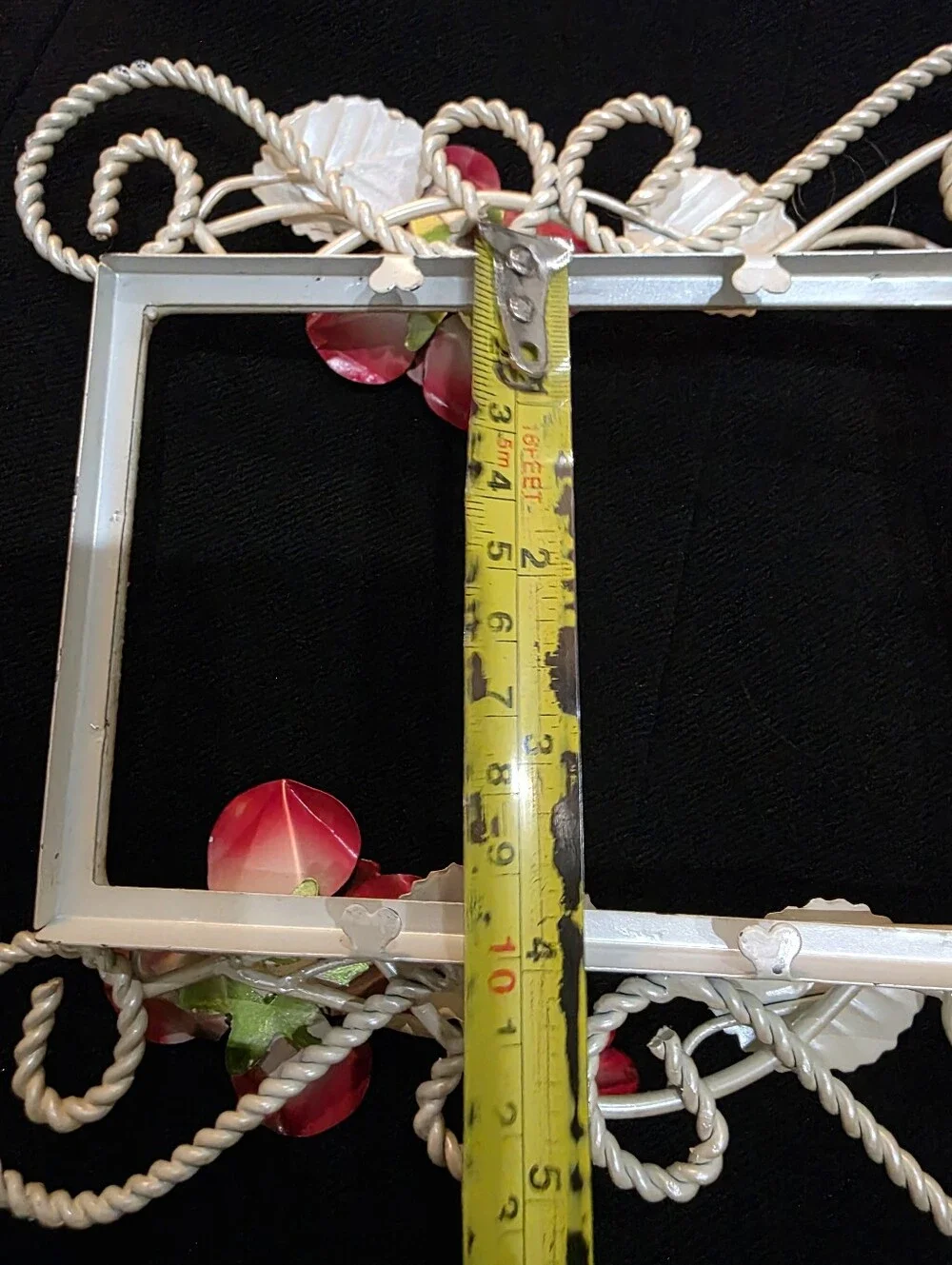 Vtg Mid Century Italian Tole Hand Painted Metal Climbing Red Roses Small
